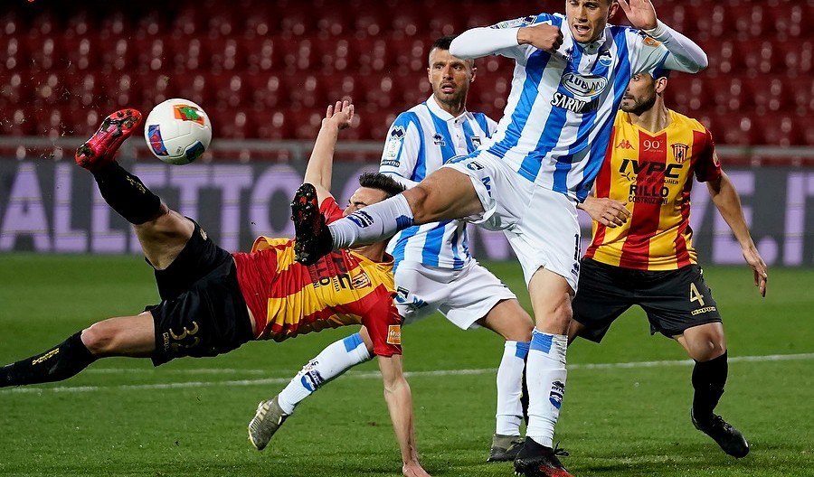 天博体育-冲刺阶段突围战来临，犹他爵士围绕意甲强势反弹，悬念犹存，心理建设被强调