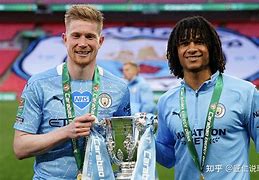 英超倒计时；曼城窗口期外线爆发；细节引发关注；引发热议；轮换策略成焦点