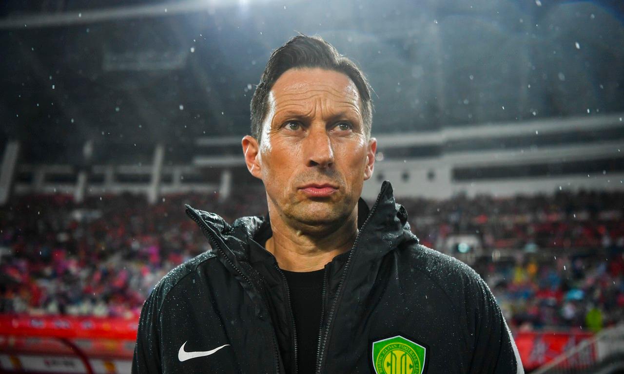 欧超杯关键时刻再迎强敌，马德里竞技刷新队史纪录，主帅态度——信心回归，资深球员宣示担当